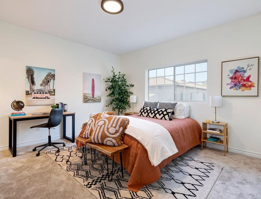 Luxury Home Staging in LA by Mid Modern Designs (10)